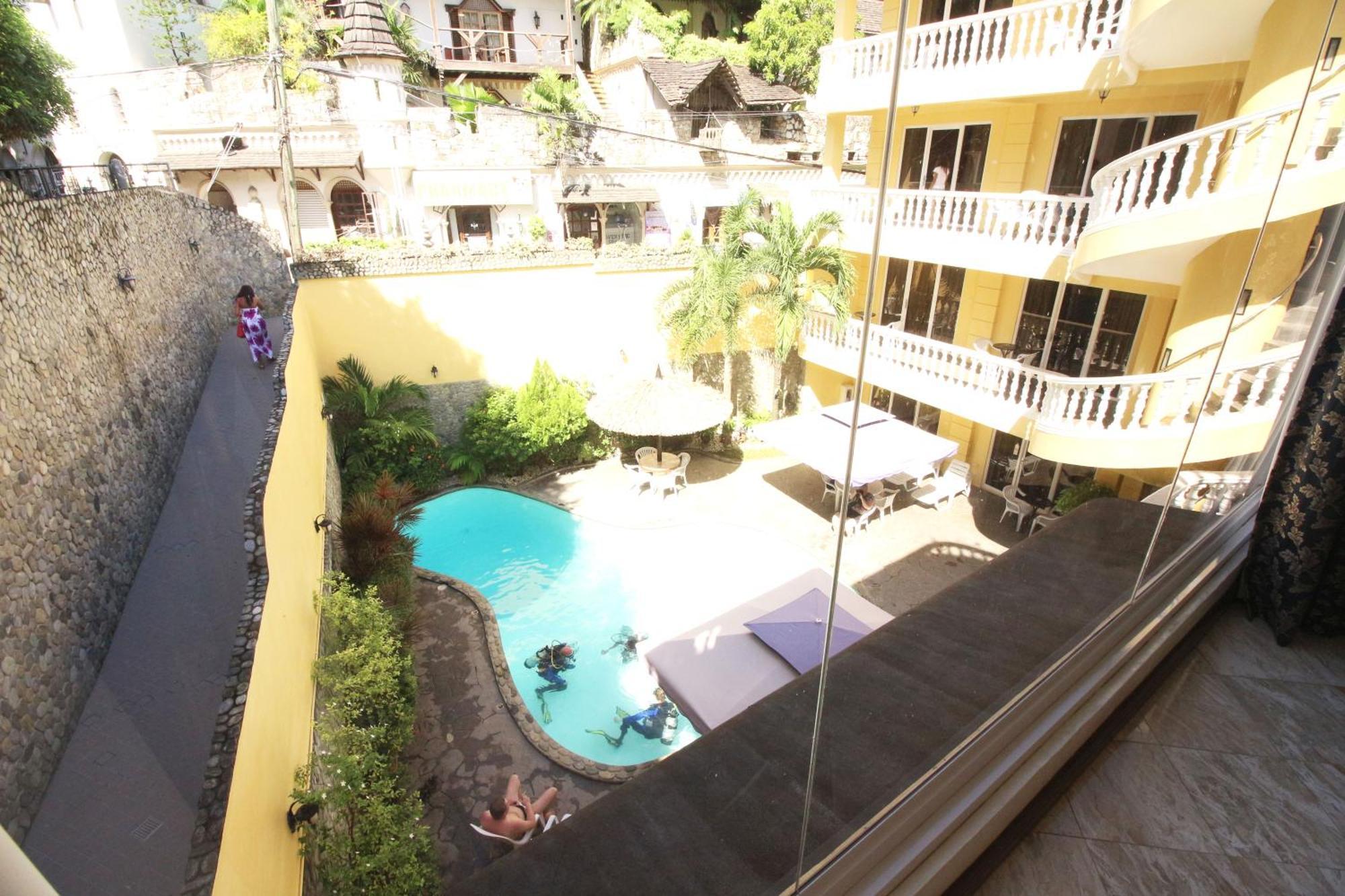 Mermaid Resort And Dive Center Puerto Galera Kültér fotó